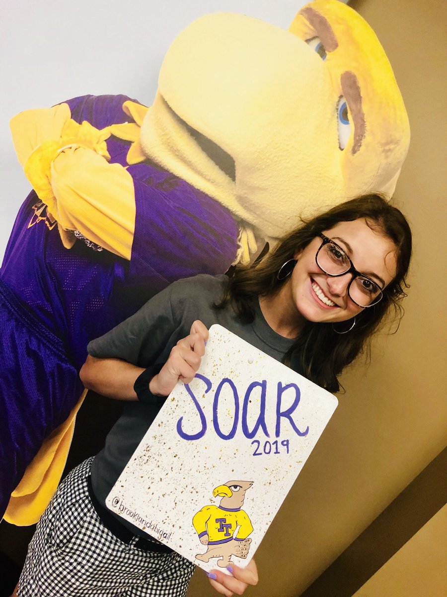 drjuliebaker's tweet photo. Who has spirit?! 🤷🏻‍♀️The COLLEGE OF EDUCATION!! We 💜 purple! We 💜 campus!! We 💜 Eagles!! We 💜 SOAR!! And we 💜 students!! See you soon! 🦅#WingsUp #TnTechSOAR #SOARFarr @TTUCOESSC @drkillman @LisaZ60873727 @TTUEXPW @jeremywendt @TNTech_NSFP https://t.co/ffXqKgbXHd