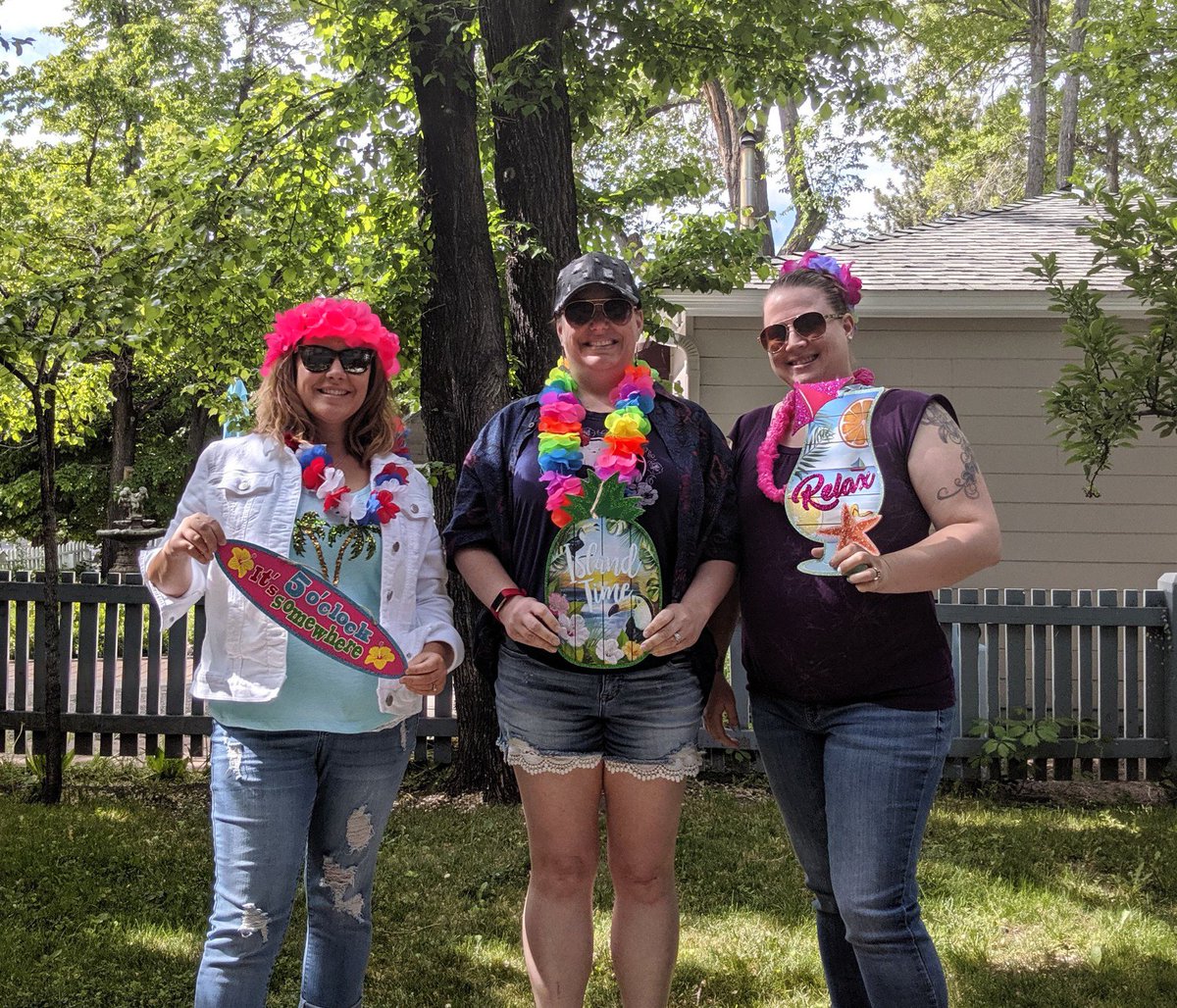 😎 Let's Weekend!
🍍 We had a tropical #FunFriday to fire up our summer fun! 
 #TropicLikeItsHot #TopWorkplace