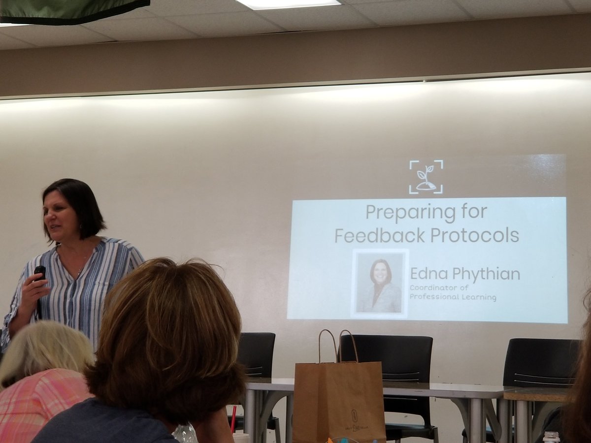 ZarinahHayes's tweet photo. Extremely productive and beneficial session applying tuning and charette protocols to provide meaningful feedback that helps teachers fine tune tech-infused lessons. #etsi19 @pisdtech @pisdetsi #somanytakeaways https://t.co/yPxYui6i7S
