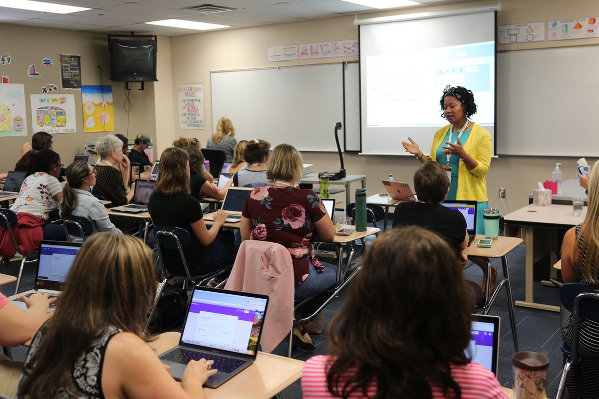 pvschools's tweet photo. Class is still in session for our educators attending the #AZGoogle Summit at Pinnacle High School. Produced by the #EdTechTeam, the summit features cutting-edge best practices in educational technology. @edtechteam @jcasap @MsMensing @MrsBirdHonors https://t.co/cra7mfyQEY