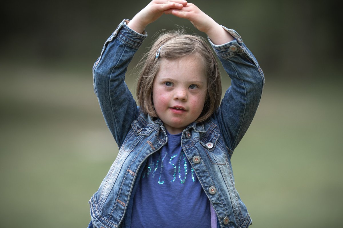 peaponderer's tweet photo. Like it says on the Tshirt this little lady is simply awesome!

Thanks to @ahronson for these fabulous photos of my gorgeous girl!

#wouldntchangeathing
#morealikethandifferent
#expectthis
#T21

@Wouldntchangea1 @dontscreenusout @PositiveaboutDS @SavingDowns1 https://t.co/snkyTAPheF