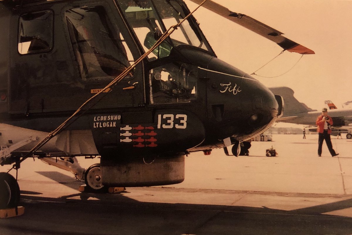boxshipcaptain's tweet photo. #USN SH-2F Sea Sprite “FIFI” wears mission markings from ”Operation El Dorado Canyon” strike against Libya in 1986.White #submarine silhouettes indicate US/NATO subs located and red silhouettes stand for #Russian subs located.
#killmark #missionmark #sh2f #asw https://t.co/e484tZL5kt