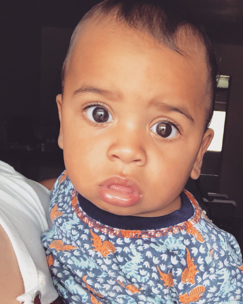 MommaPeach_'s tweet photo. 🎵”Stick yo tongue out if you...” cute. ☺️👅 
#Mixedbaby https://t.co/cf9WY8lQ1O