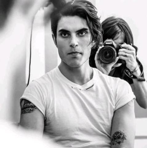 Zed Evans (@notwhoiseem2be) on Twitter photo 