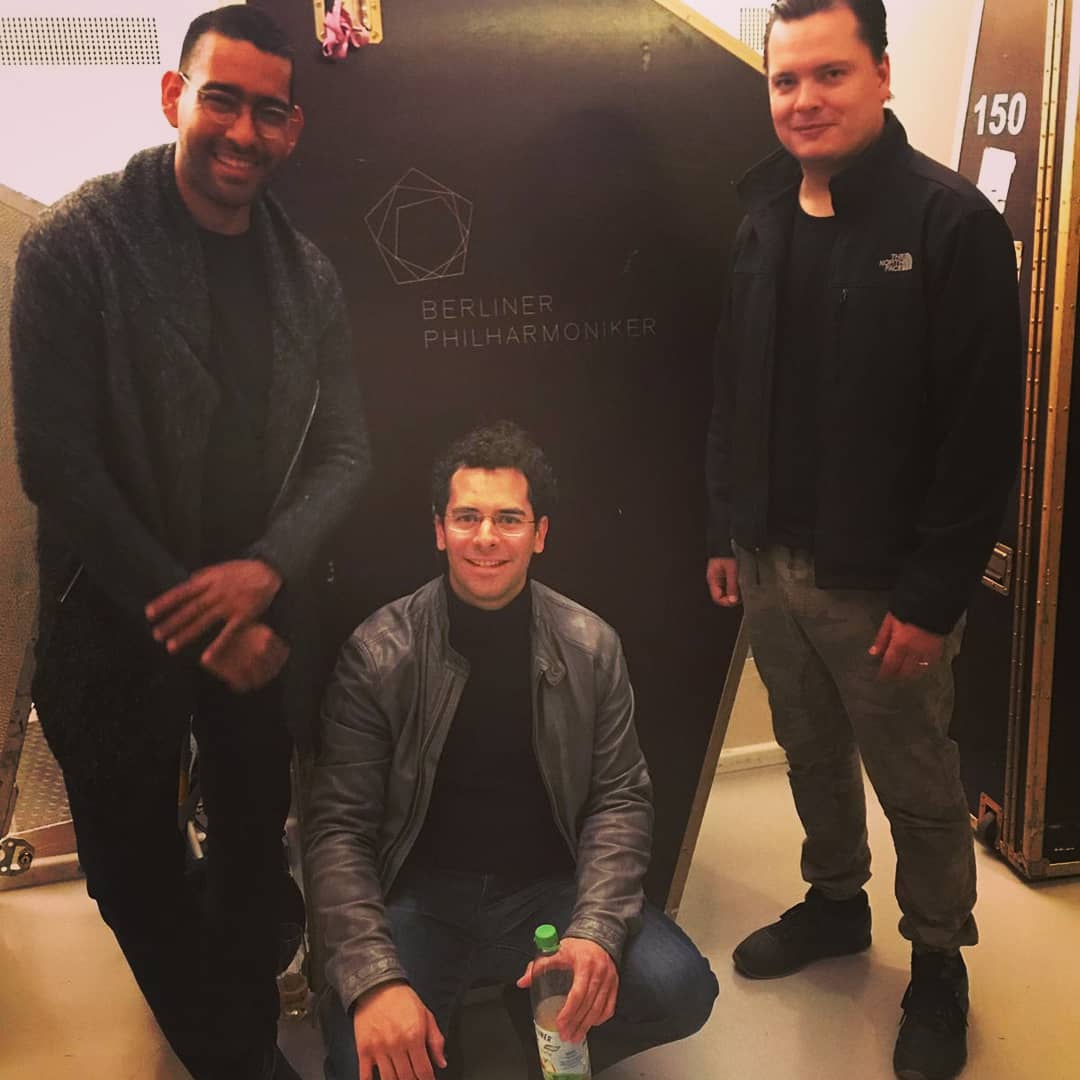 ...con la @berlinphil y 3 venezolanos @alejandrocarreno84 <a href="/claubass86/">Claudio Hernandez</a> en el escenario todos hijos de Jose Antonio Abreu y el Sistema!