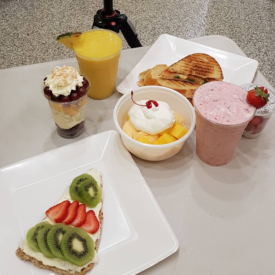 FabulousStop's tweet photo. We just had a great photo shoot for our Skip the Dishes menu. Doesn't everything look amazing? Can't wait to see the final, professional product!

#pictureperfect
#cameraready https://t.co/szvhau7o7j