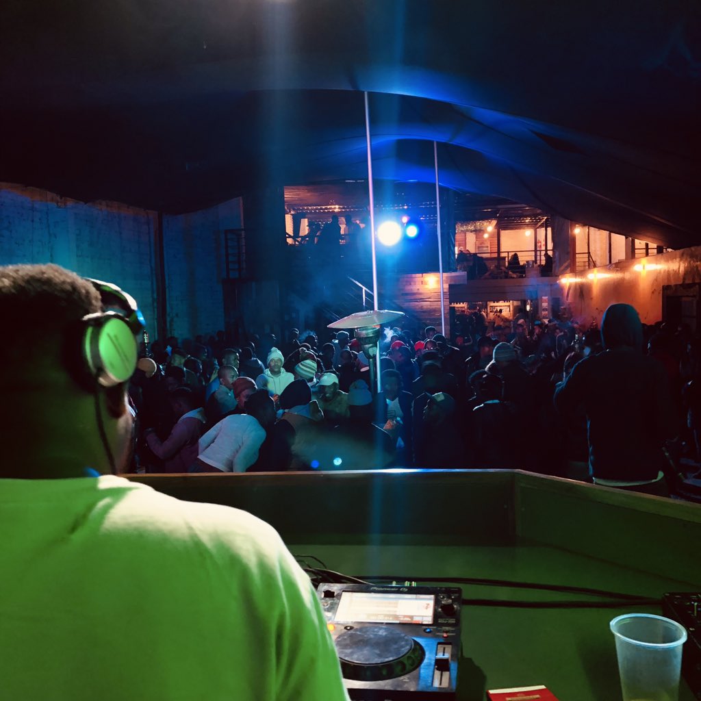 Roadhouse 🔥<a href="/DJZEESA/">dJ Zee</a> on it!