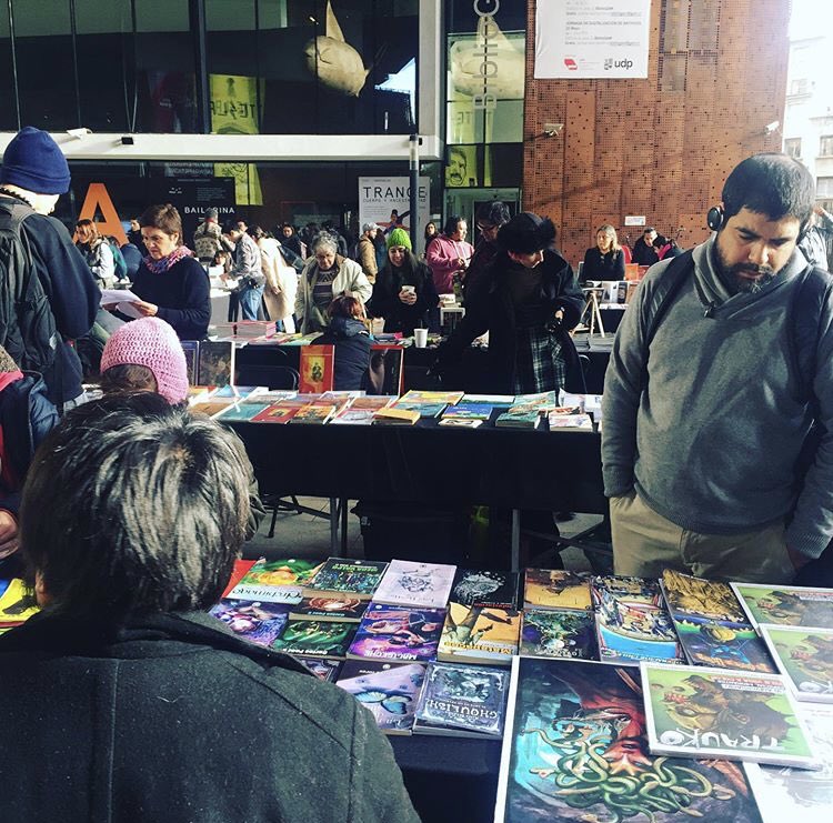 traukocomics's tweet photo. Este Viernes, Sábado y Domingo en la feria del GAM Lluvia de Libros #traukocomics https://t.co/EnMMv0bCD8