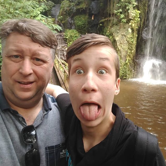 _basch_'s tweet image. Samen met deze koekwaus op mannen uitje. #topdag bit.ly/2ENcPJd