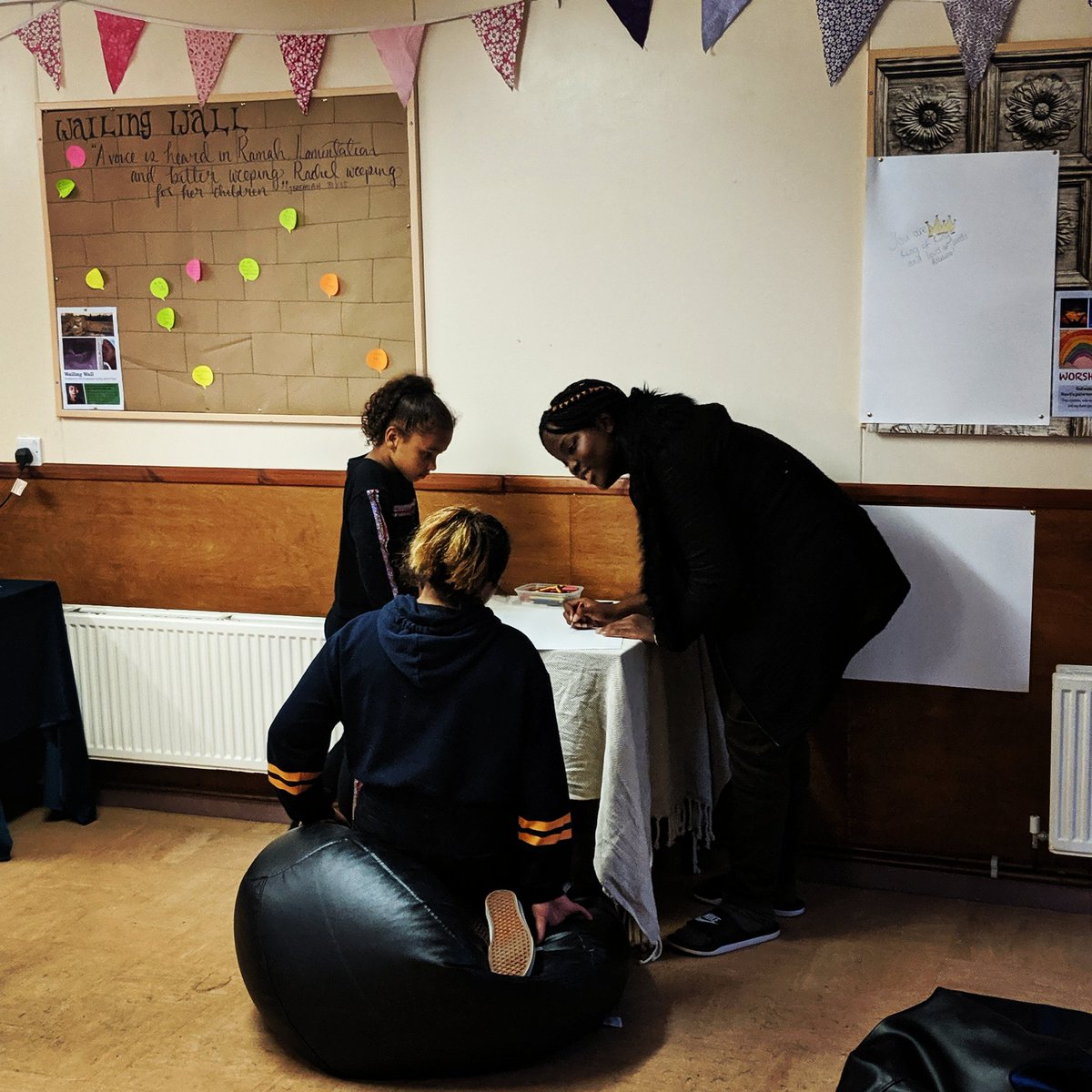 stjohnsleamspa's tweet photo. Some of our Fri night youth groups interacting with the prayer room! @CofE_Cov @churchofengland @thykingdom_come #youthgroup #youthministry #itsallforJesus #prayer https://t.co/EQbAEs7mCa