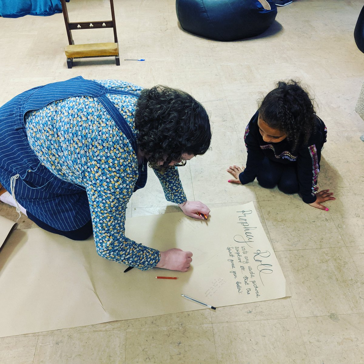 stjohnsleamspa's tweet photo. Some of our Fri night youth groups interacting with the prayer room! @CofE_Cov @churchofengland @thykingdom_come #youthgroup #youthministry #itsallforJesus #prayer https://t.co/EQbAEs7mCa