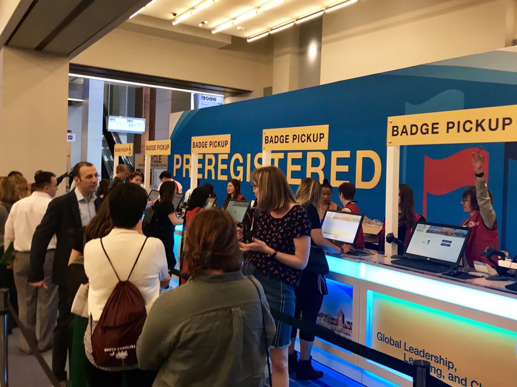 IndianaDevin's tweet image. After #NAFSA2019, I return home with my heart filled, my mind buzzing, my culinary horizons broadened, and my groove thang adequately shaken! Thank you, @NAFSA for bringing this great group of international educators together! See you at #NAFSA2020!