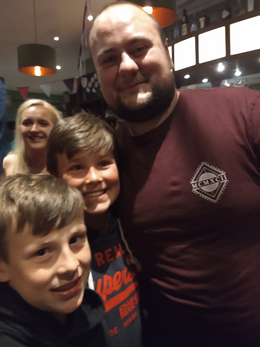 Joey best wishes for your new life in Australia from all <a href="/TwickenhamRFC/">Twickenham RFC 🇺🇦</a> <a href="/TheAlbanyTwick/">Albany Twickenham</a>