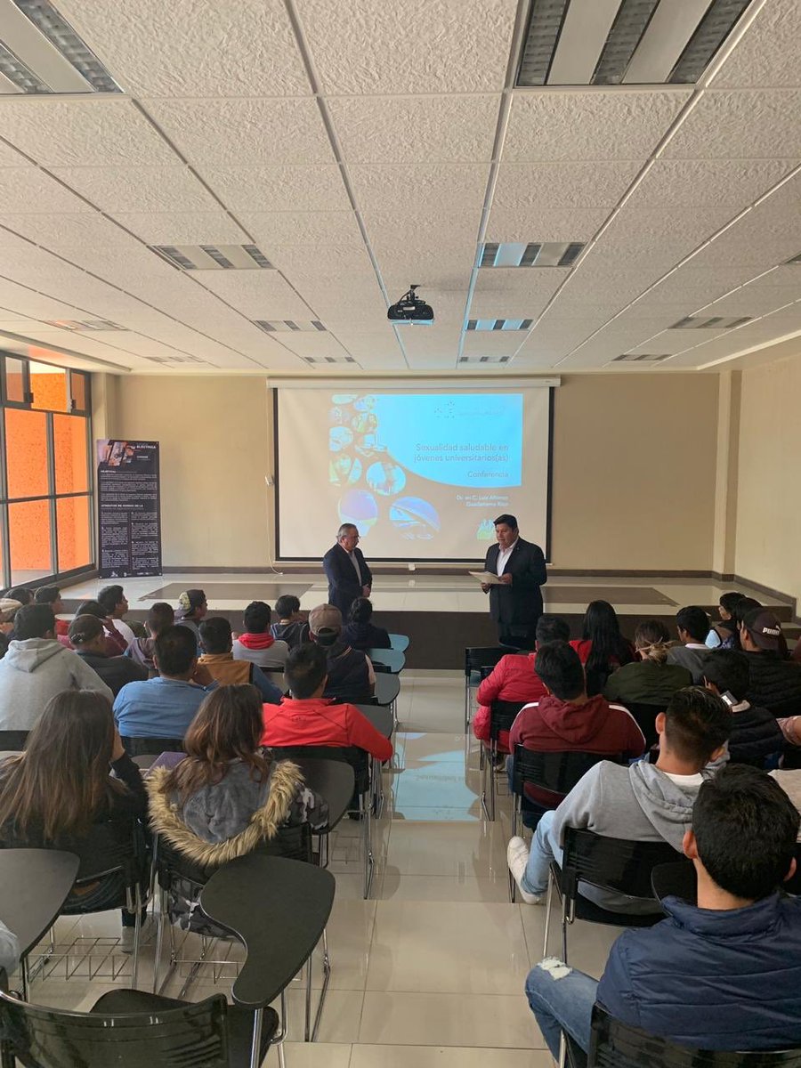 GuadarramaRico's tweet photo. Hoy impartí conferencia sobre derechos a la salud sexual y reproductiva a 200 jóvenes del @TESVBOficial de la @SeducEdoMex. Ha sido un privilegio. Mi gratitud por su invitación. @CrescencioRH https://t.co/e7enRPA3iP