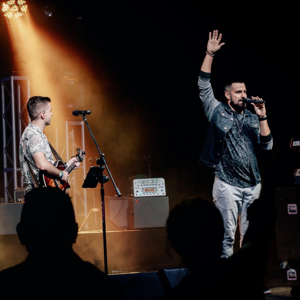 ExpolitOficial's tweet photo. #ThrowingItBack to @musikomusic bringing the house down last year! 

¡nos vemos en Miami del 8 al 11 de agosto! #Expolit2019 #Miami #MusicBiz #TeVeoEnExpolit #SummerInMiami #IndustryMeetUp https://t.co/qveEf4LQWn