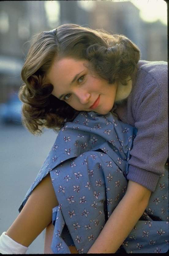 Happy Birthday  Lea Thompson (58 years)       
