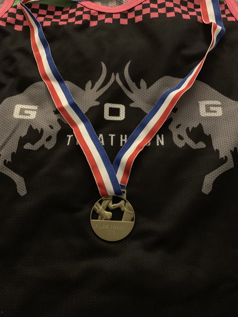 Completed the Deganwy 5 Mile Dash in under an hour 😊.  Great race and lots of support - into the next one 🤪🏃🏻‍♀️🏅<a href="/GogTriathlon/">Gog Triathlon</a> @royhealey @ruthintristars <a href="/cezwill/">ceris</a>