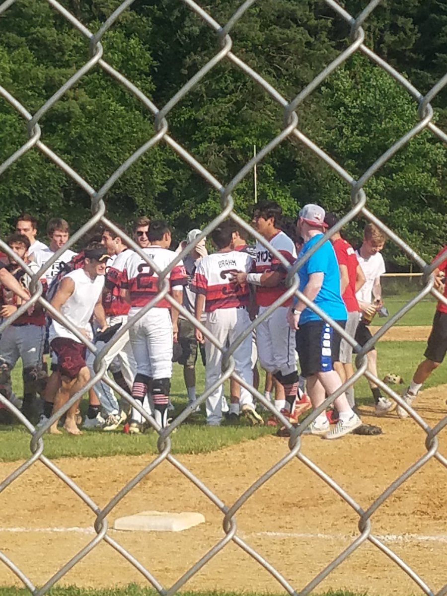 apacciani's tweet photo. CAVOS win!  5-3 #GoCavos https://t.co/LeOcNZcrdt