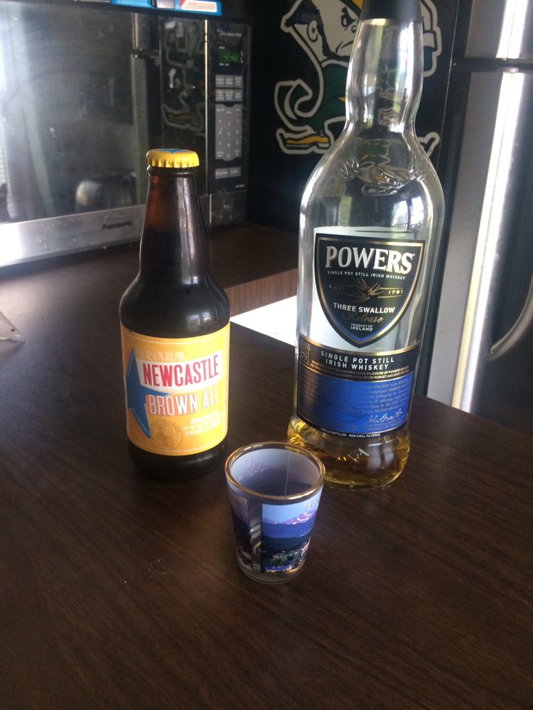 DanPower_71's tweet photo. vacation officially starts now!!! #10daysnowork #alaska #family #wedding 🍀🥃🥃🍀 https://t.co/2fG9ytjMu1
