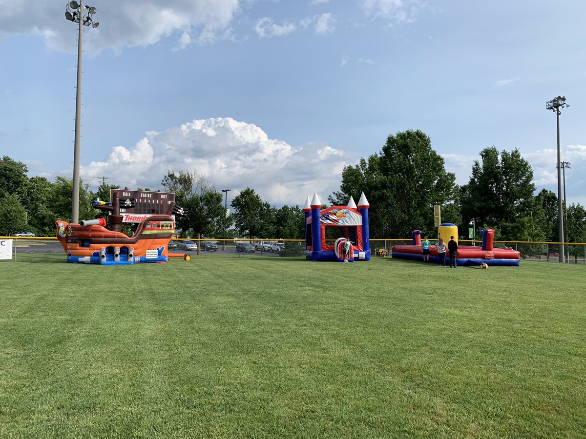 funmastersky's tweet photo. About to have some fun @JeffersontownKY summer fest tonight!!! Hope to see you there!!! https://t.co/MOxJ14p0FV