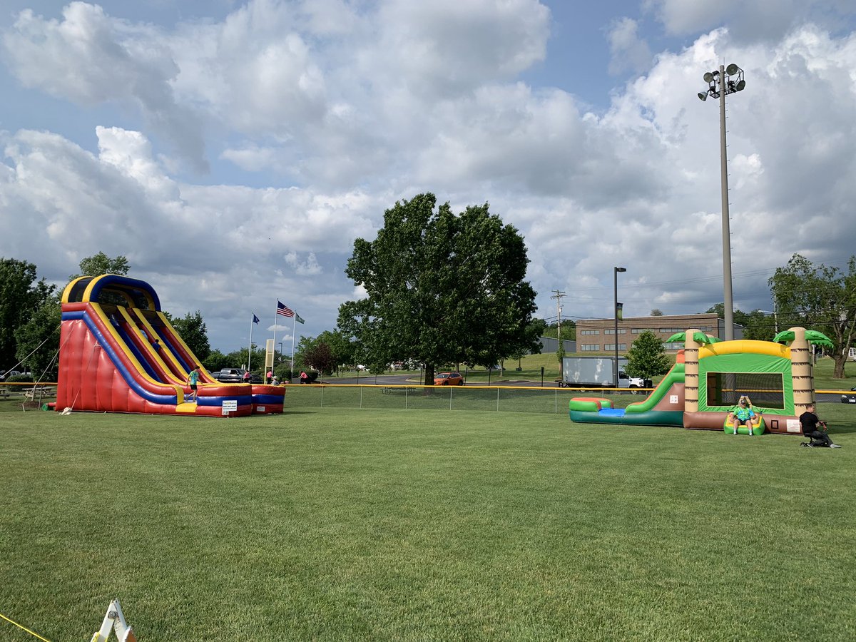 funmastersky's tweet photo. About to have some fun @JeffersontownKY summer fest tonight!!! Hope to see you there!!! https://t.co/MOxJ14p0FV