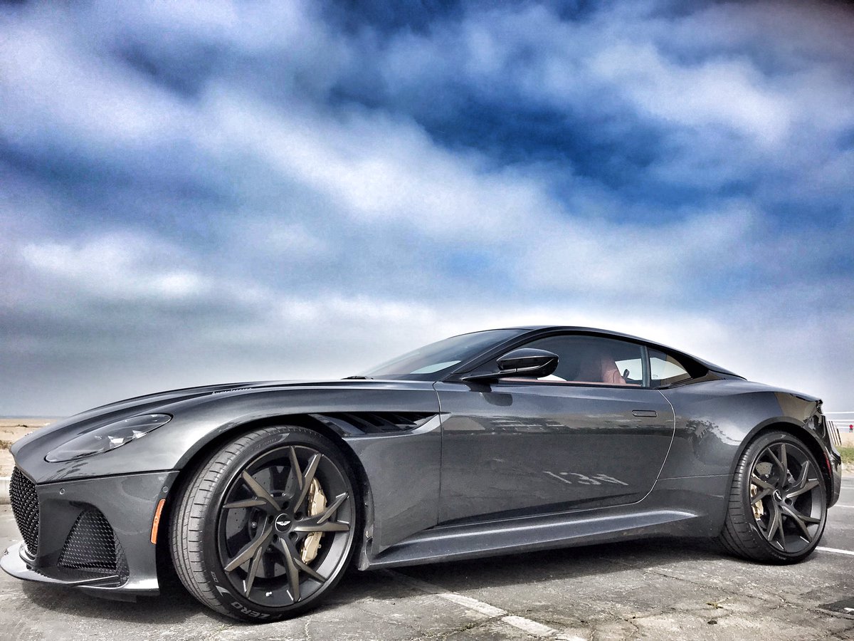 nikjmiles's tweet photo. The 2019 #AstonMartin #DBSSuperleggera
Base price: $303,695 715 Horsepower, 663 lbs of torque
Engine: V12 twin-turbo #meetdbs #heelsandwheels2019 #heelsandwheelsevent ๐ธ by @mommytravels #sportscars #sportcar https://t.co/4EpJy26Otu