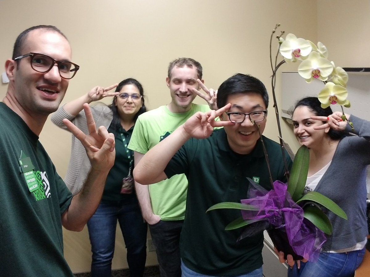 My last day covering Lynn Valley branch. I am going to miss this team and thank you all for embracing team spirit; despite all the changes. I will try my best to keep the orchids alive! #lynnvalley #br9638 #lastday @nikhilesh_arora <a href="/DonnaChen_TD/">Donna Chen</a> <a href="/lisapaley2/">Lisa Paley</a> <a href="/AndyCribb_TD/">Andy Cribb</a>