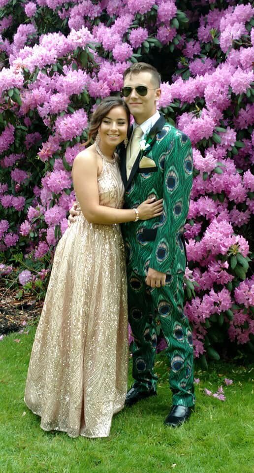 OAUpdate's tweet photo. Wishing all of our OFA Seniors a wonderful night at prom! Enjoy every minute, have fun and be safe. Feel free to tag us in your photos, so we can share. #OFAProm2019 #OACommunity #OAPride #OATradition https://t.co/XAU1VtWZnW