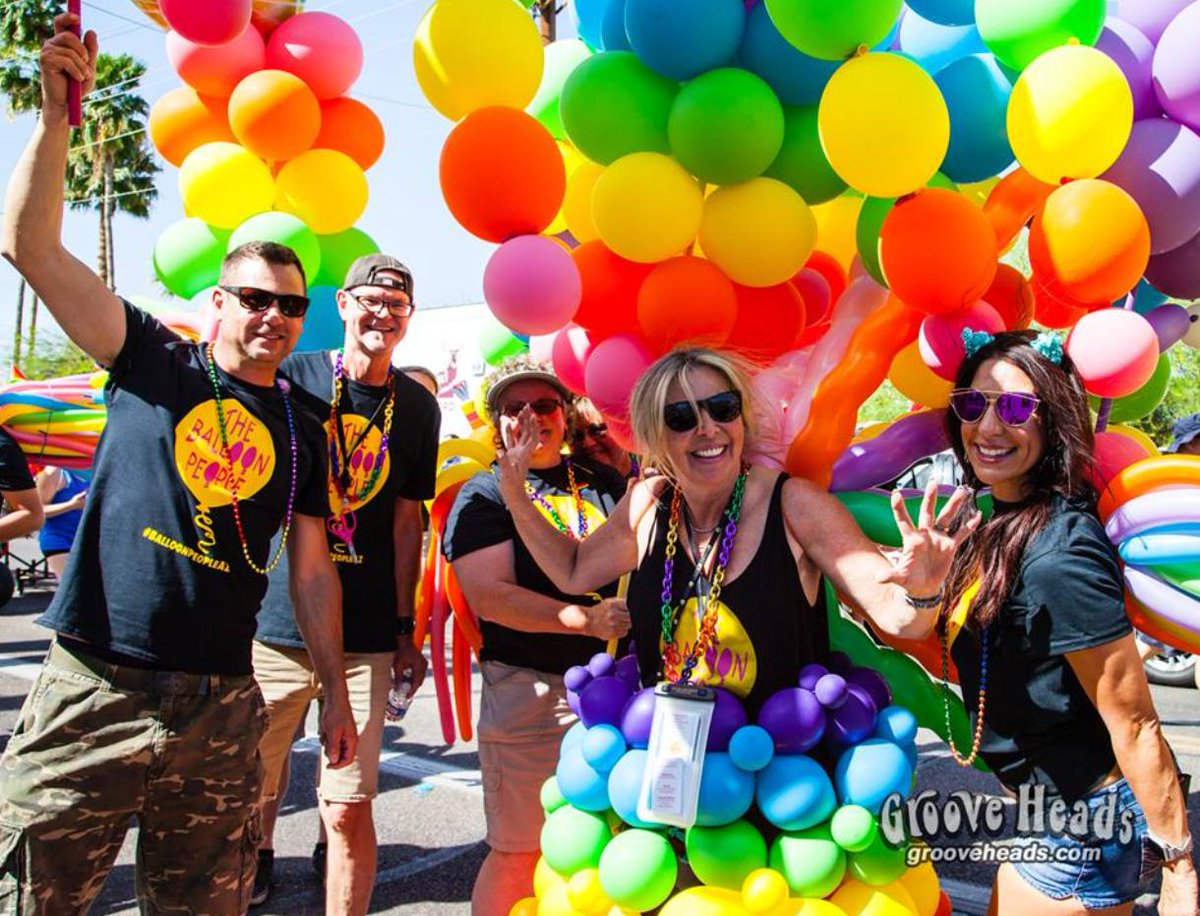 balloonpal's tweet photo. Parades are a glorious addition to any celebration! We pride ourselves on enhancing that aspect even further: https://t.co/kjrTx3gwhM #balloonstylist #balloonboss #balloondecorator #balloondecor https://t.co/UjruZY8Lzg