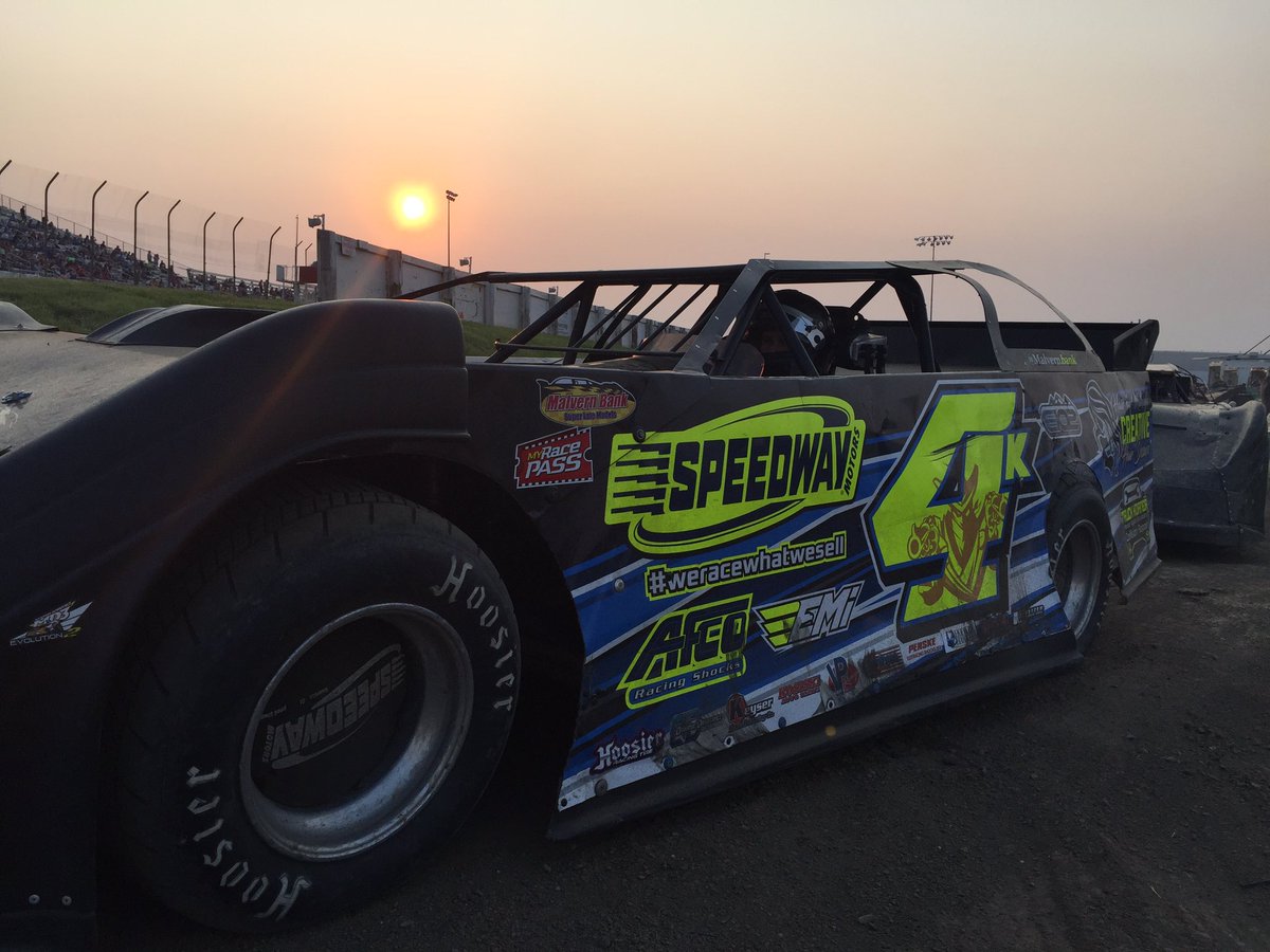 JoshKrugRacing's tweet photo. Josh will lead the field to the green in heat race No. 1! #JKR #GetTheApp #TeamMRP #MRPLive https://t.co/tIrnwFxD9O