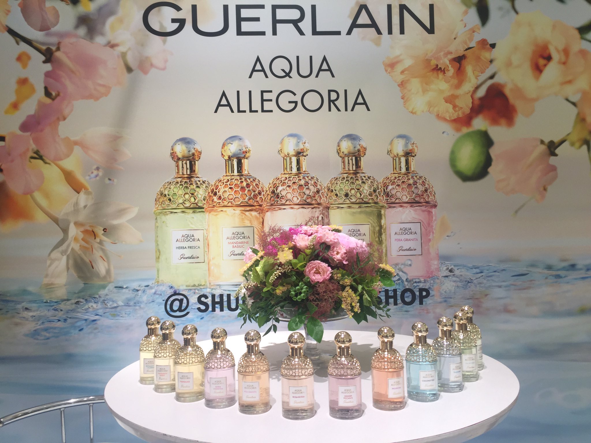 𝑦𝑜𝑐𝑐𝑜 本日6 1より ゲランのフレグラン アクアアレゴリア に ジンジャーピカンテ と ココナッツフィズ が仲間入り ベルガモットの香りのボディケアアイテムも登場 ゲラン アクアアレゴリア 私の香り診断 集英社flagshop 集英社フラッグ