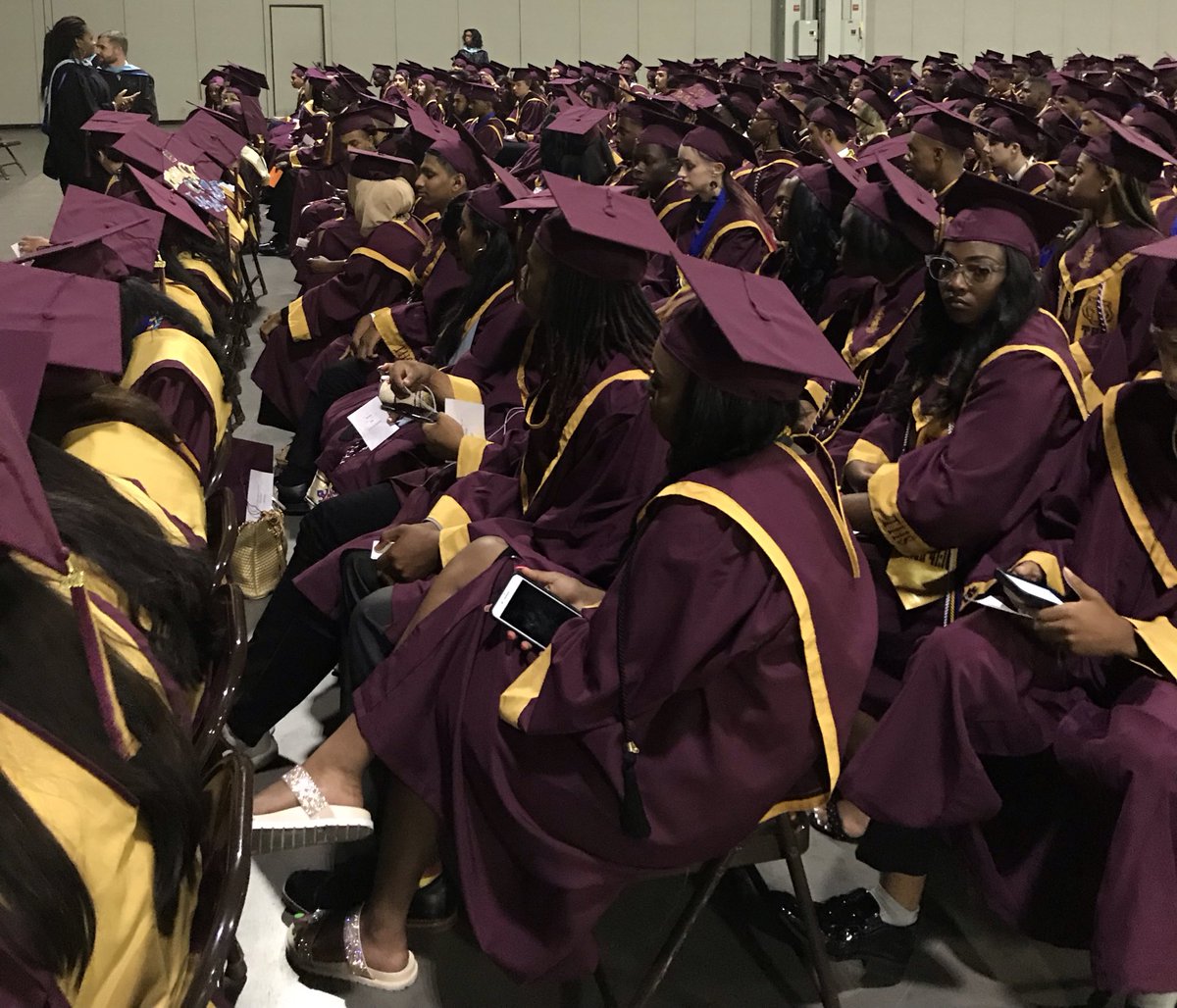 TuckerHSMedia's tweet photo. Itβs really happening! One last practice! #DeKalbGrad19 https://t.co/l323f7yVS5