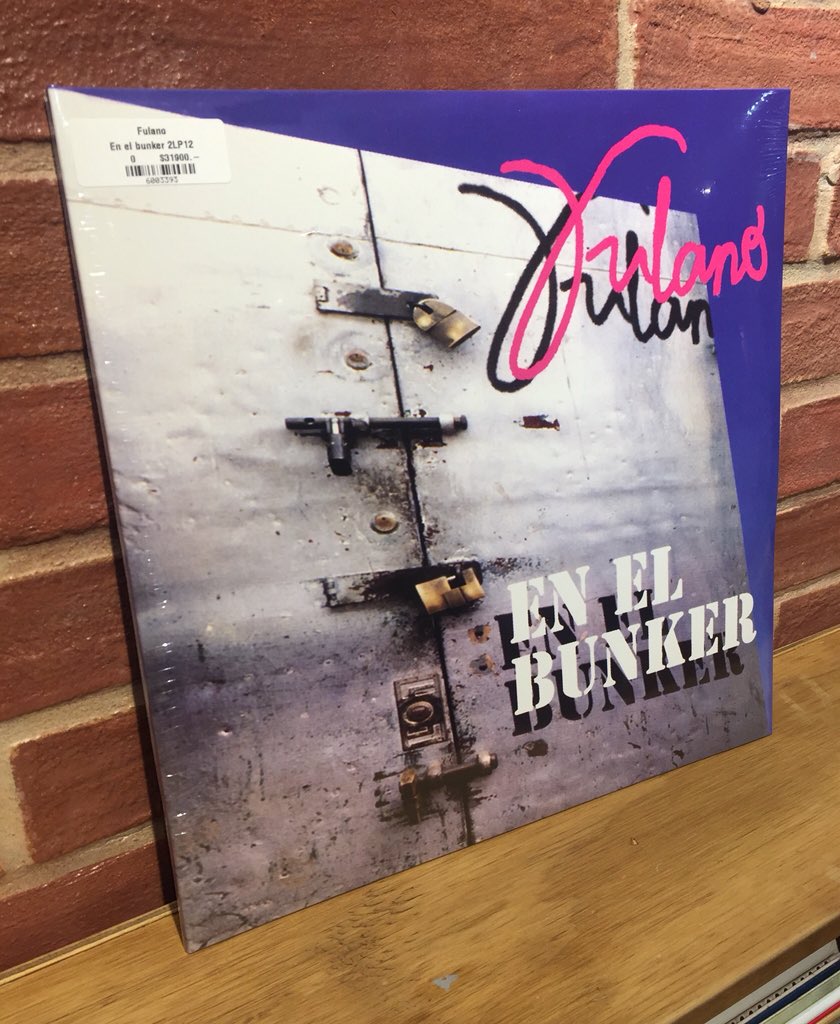 Uno de los grandes discos de Fulano que tenemos disponible en vinilo doble en nuestra tienda. Álbum de colección para escuchar el sonido propio de una banda que fusiona, de manera magistral, el jazz y rock. 🎸👌
Visita <a href="/Disqchilena/">Disqueria Chilena</a> 🇨🇱 en Providencia # 1478. 🎶