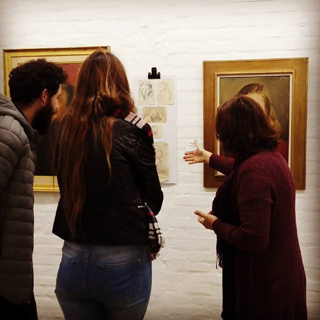 ᴠɪsɪᴛᴀs ɢᴜɪᴀᴅᴀs - ¡Vení a descubrir la obra de Alberto Bruzzone!

Mañana Caro, nuestra museóloga, nos contará un poco más de la exposición "Gestos y miradas" de Alberto Bruzzone.
El recorrido dura 30 minutos y se accede con un bono contribución d… bit.ly/30VEPE9