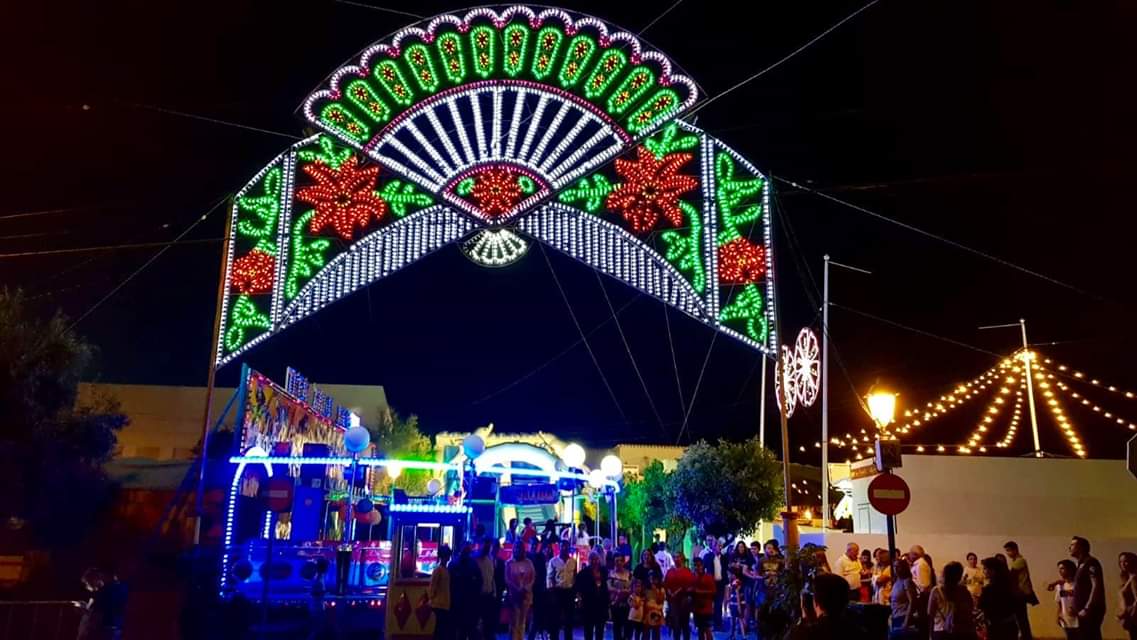 PP_Motril's tweet photo. ➡️  Asistimos al inicio de las fiestas de Puntalon en honor a San Isidro Labrador.
#Fiestas #Puntalon https://t.co/eyEpub1Quk