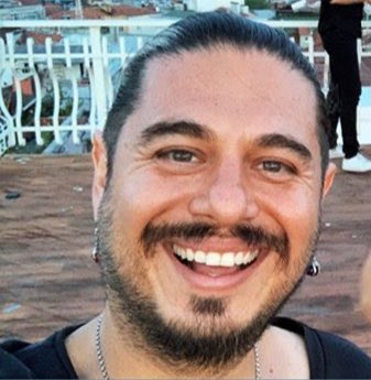 Bu bakışı şimdi anladım meğer ağzınıza sıçtım ama haberiniz yok bakışıymış