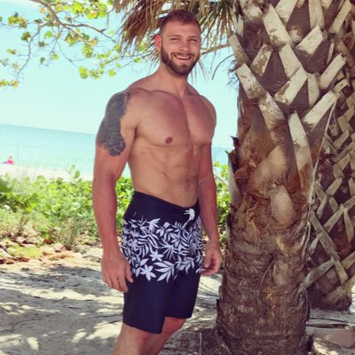 RossLitz23's tweet photo. #NewProfilePic https://t.co/18zHKVf65V