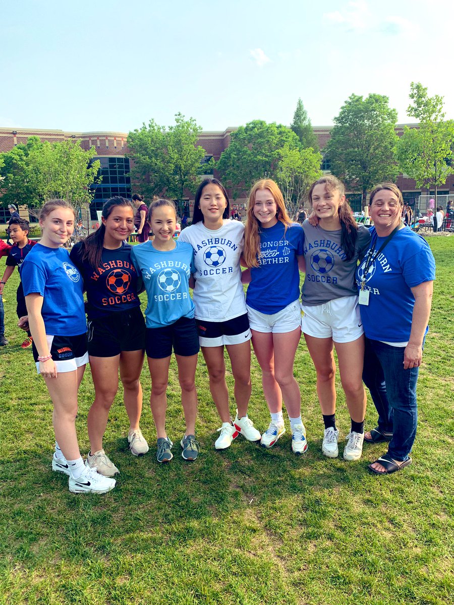 Thanks to some of the <a href="/MPS_Washburn/">Washburn High School</a> girls soccer team for leading a soccer station at our end of year Festival of Nations! #GreenCentral #FestivalofNations