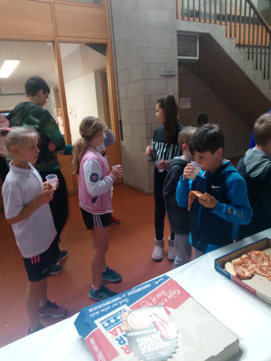 coderdojoCIT's tweet image. Last coding session until next September but what a session ,Pizza party ,microbits and robots what more could you ask for #CoderDojo. #coderdojocit #cit #youngcoders #CodingToys @CIT_ie @CoderDojoIRE @patrickc