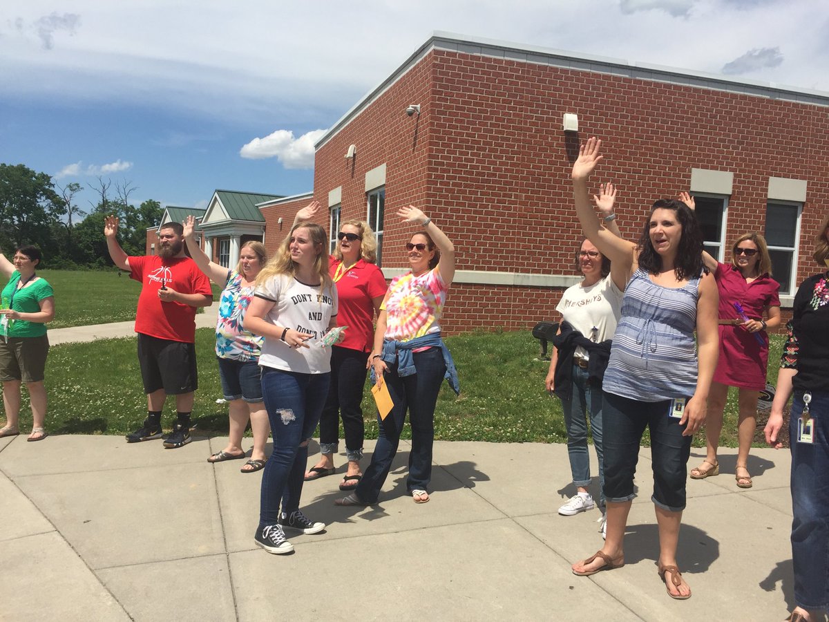 SMMS last day of school send off!  Have a great summer!  See you in August!😊#Destination:Success