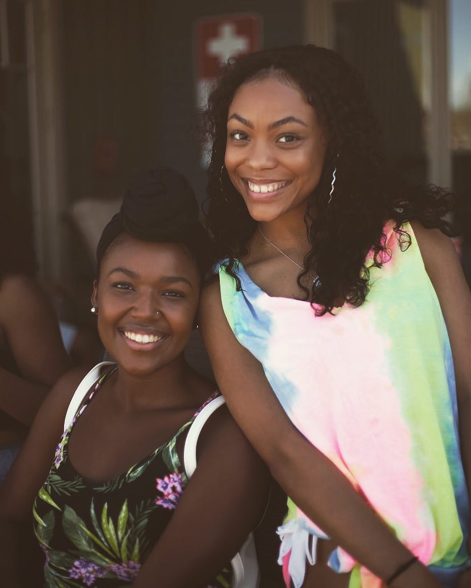 College living with best friends💜🧡 Fun Fact: last year over 1200 students chose to live here at The Pier! @cailynn_miyah Thanks for the photo❤️