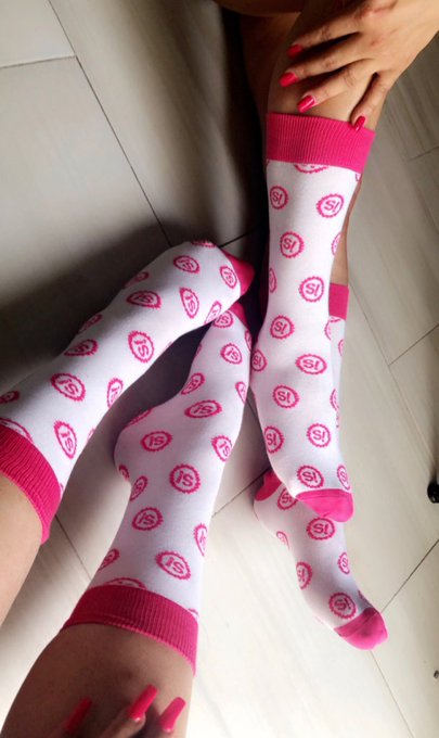 Me and my girl rocking @SpankChain socks they are so cute! #xbizmiami #camcon #cammodel #footfetish https://t<a class="tags" target="_blank" title="On Twitter" href="/?out=eyJ0eXAiOiJKV1QiLCJhbGciOiJIUzUxMiJ9.eyJpYXQiOjE3MjE1MjUyODYsImlzcyI6InR3cG9ybnN0YXJzLmNvbSIsIm5iZiI6MTcyMTUyNTI4NiwiZXhwIjoxNzUzMDYxMjg2LCJyZWRpcmVjdF91cmwiOiJodHRwczovL3R3aXR0ZXIuY29tL1NwYW5rQ2hhaW4ifQ.hIrE7QX0fIyQuxgBv1bJwoFFI75Zroqh51pmsWjkGcX9vHwr-OsIyDOUjH1W6_85_llCMhD3BvaZweuuFng5mQ">@SpankChain</a><a href="/tag/footfetish"class="tags"><span>#footfetish</span></a><a href="/tag/cammodel"class="tags"><span>#cammodel</span></a><a href="/tag/camcon"class="tags"><span>#camcon</span></a><a href="/tag/xbizmiami"class="tags"><span>#xbizmiami</span></a>