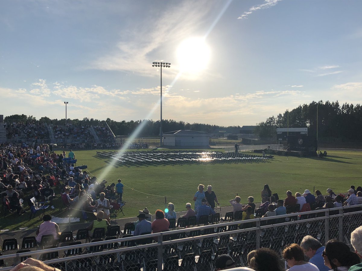 jrmutley's tweet photo. Let’s get this party started. #OakleafHighSchool #Graduation2019 https://t.co/UbUxgA6hro