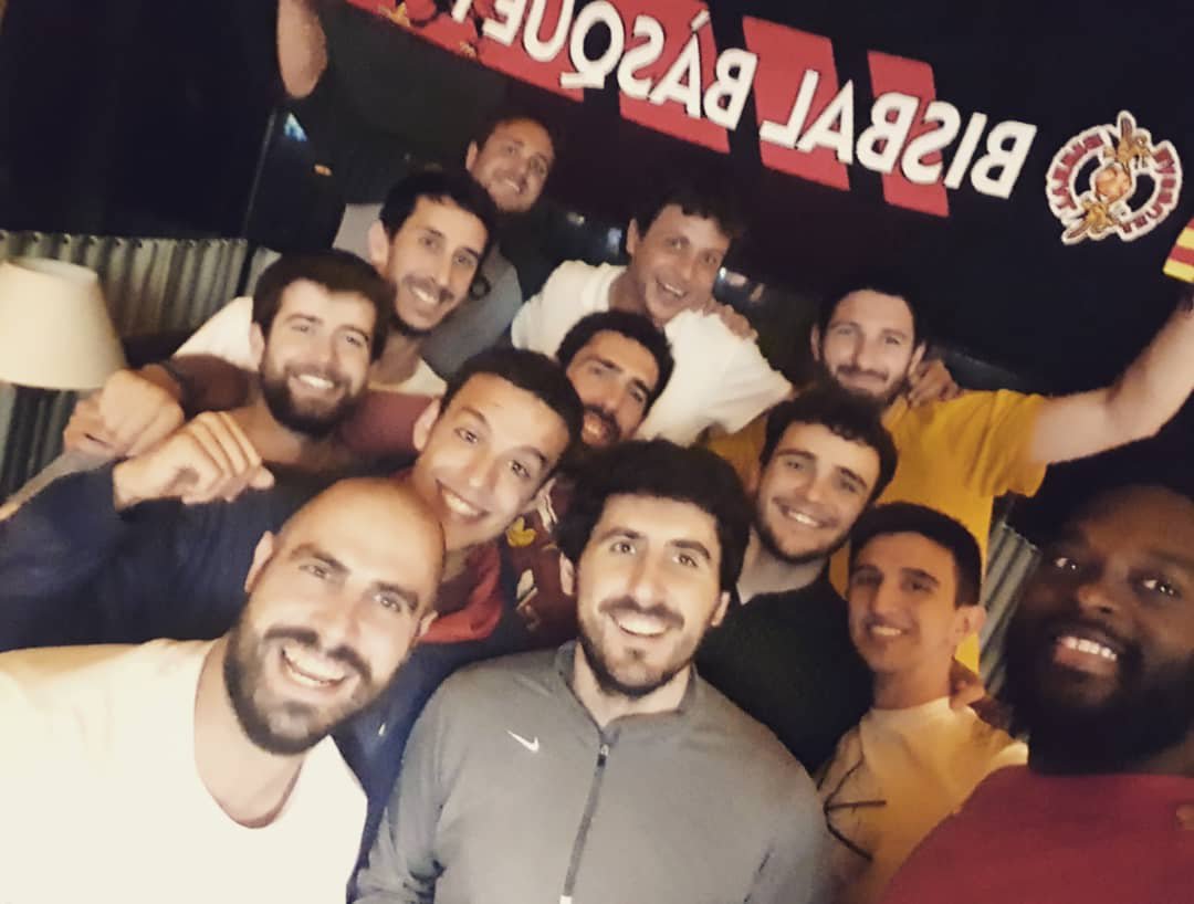 bisbalbasquet's tweet photo. THE LAST TEAM SELFIE WITH YOU TERRY!!!
Thanks for your effort day in day out. You're an example on and off the court. We'll miss you!!!
Bona feina Terry!!!
You will allways be remembered at @bisbalbasquet for ever!!!
#alaplana #Terryble https://t.co/mXlyIe44RF