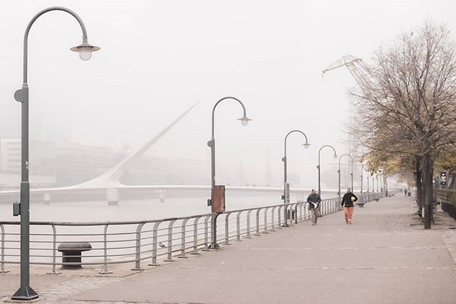 don_cuac's tweet photo. ☝️the fog
.
.
.
.
.
.

#argentina #igworldclub #urbanaisle #heatercentral #illgrammers #reflectiongram #argentina360 #all2epic #ig_masters #meistershots #urbanosaires #ig_all_americas #unknownperspectives #murderdotcom #nikonworld_ #touroftheworld #ig_ma… https://t.co/AS3tTCuKwy https://t.co/5WGlMeMPoG