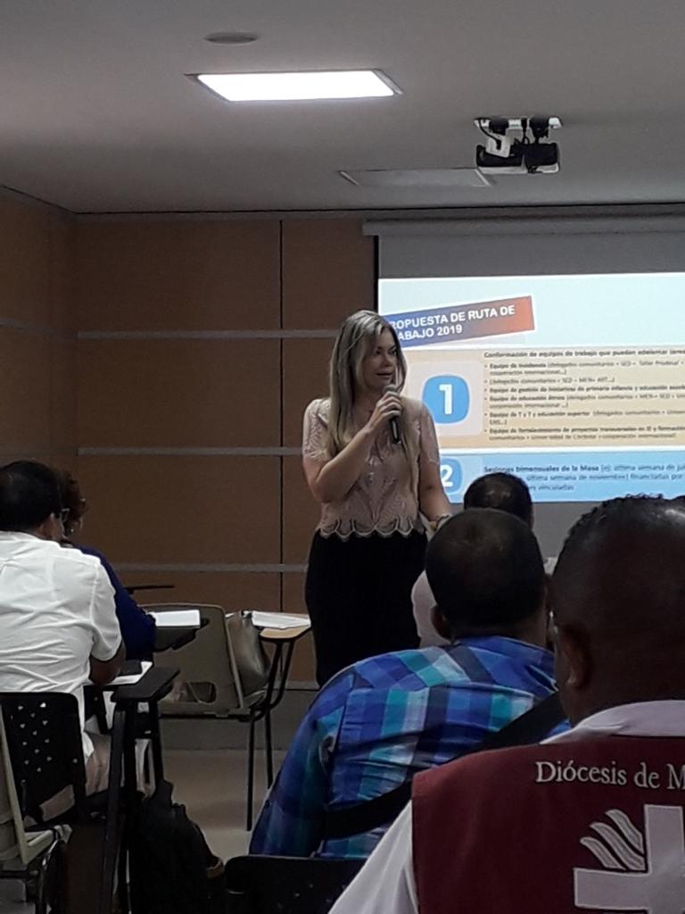 Educacioncord's tweet photo. En el día de hoy en compañía de Educa Paz y distintos aliados se instaló la mesa de educación rural para el sur de Córdoba; iniciativa que gestionará y coordinará todas las acciones pertinentes al sector educativo rural, en el marco de los PDET. @paulamoralesoto https://t.co/nu8FSolJfn