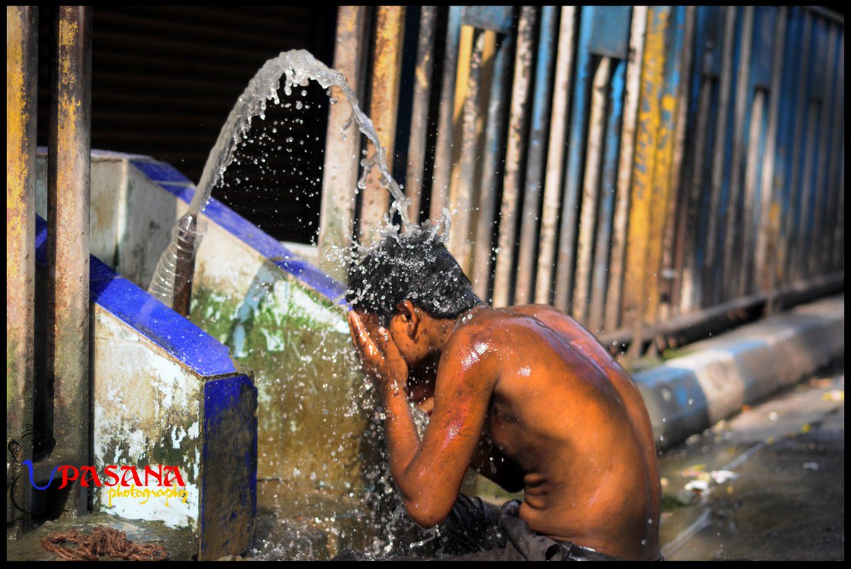 PayelChowdhury_'s tweet photo. #Kolkata #daillylife #streetphotography https://t.co/Zl3sggWPZy