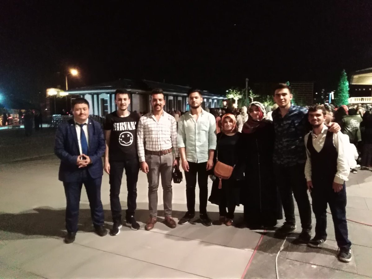 akgencetimesgut's tweet photo. Kadir Gecesi dolayısıyla Cumhurbaşkanlığı Külliyesi’nde teravih namazı ve ardından düzenlenen programa katılım sağladık. @AliOsmanOzdemir @asimyayla @halilhotaman https://t.co/8mn2ZNSIr1