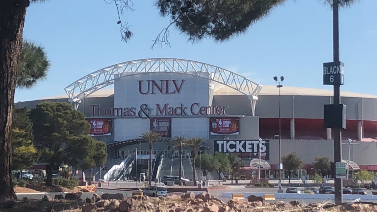 AndrewRumary's tweet photo. Great unofficial visit today at University of Nevada Las Vegas!! @GarinJustice @UNLVSanchez https://t.co/K5mLf9whAD