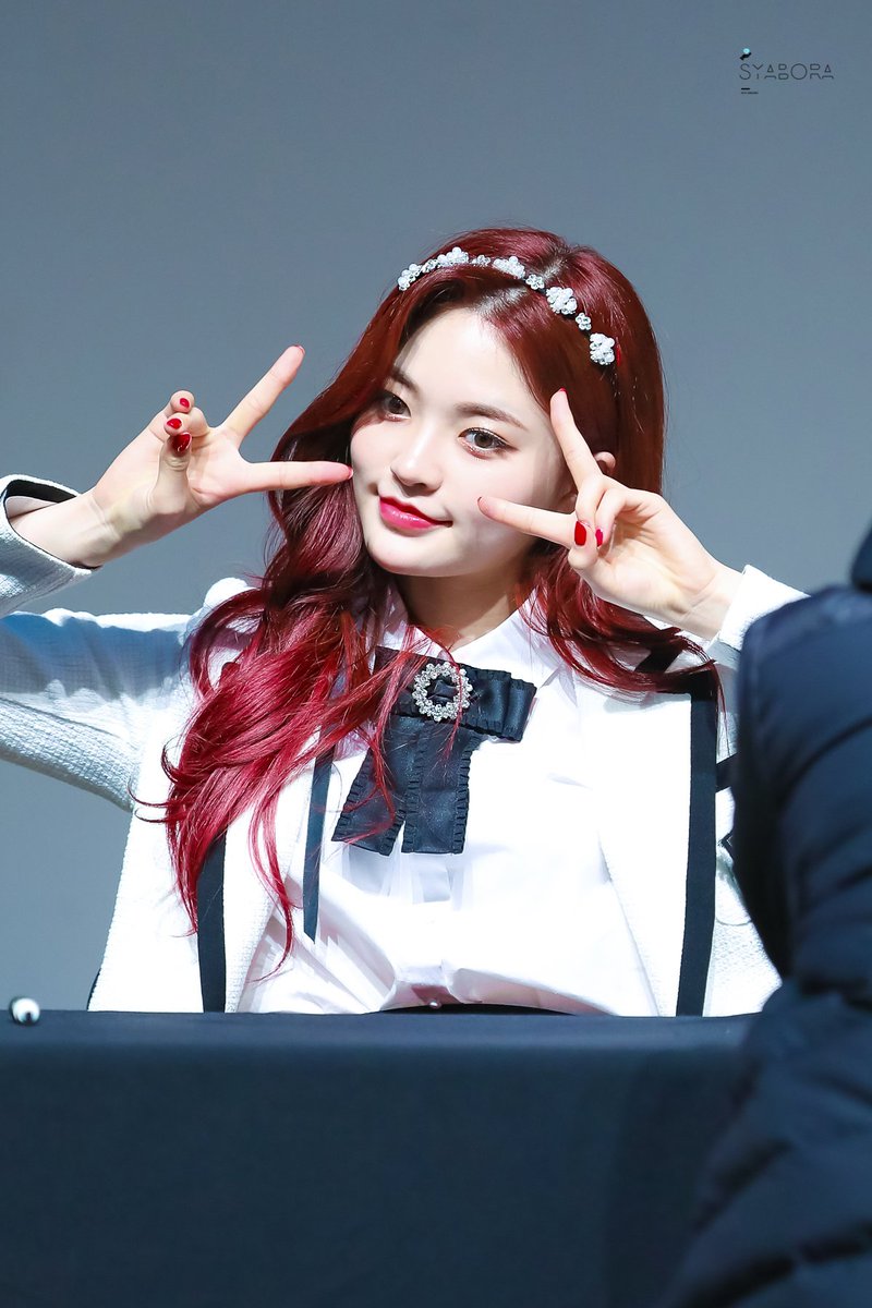 AIDmaxSB's tweet photo. 190405 #다이아 #DIA #NEWTRO #우와 동자아트홀 팬사인회 #솜이 #안솜이 04PICS @dia_official https://t.co/m6VdUXwxXR